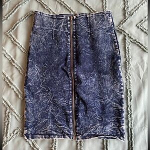 Forever 21 women’s skirt small blue Acid Wash Denim Jean Zipper Pencil 90’s